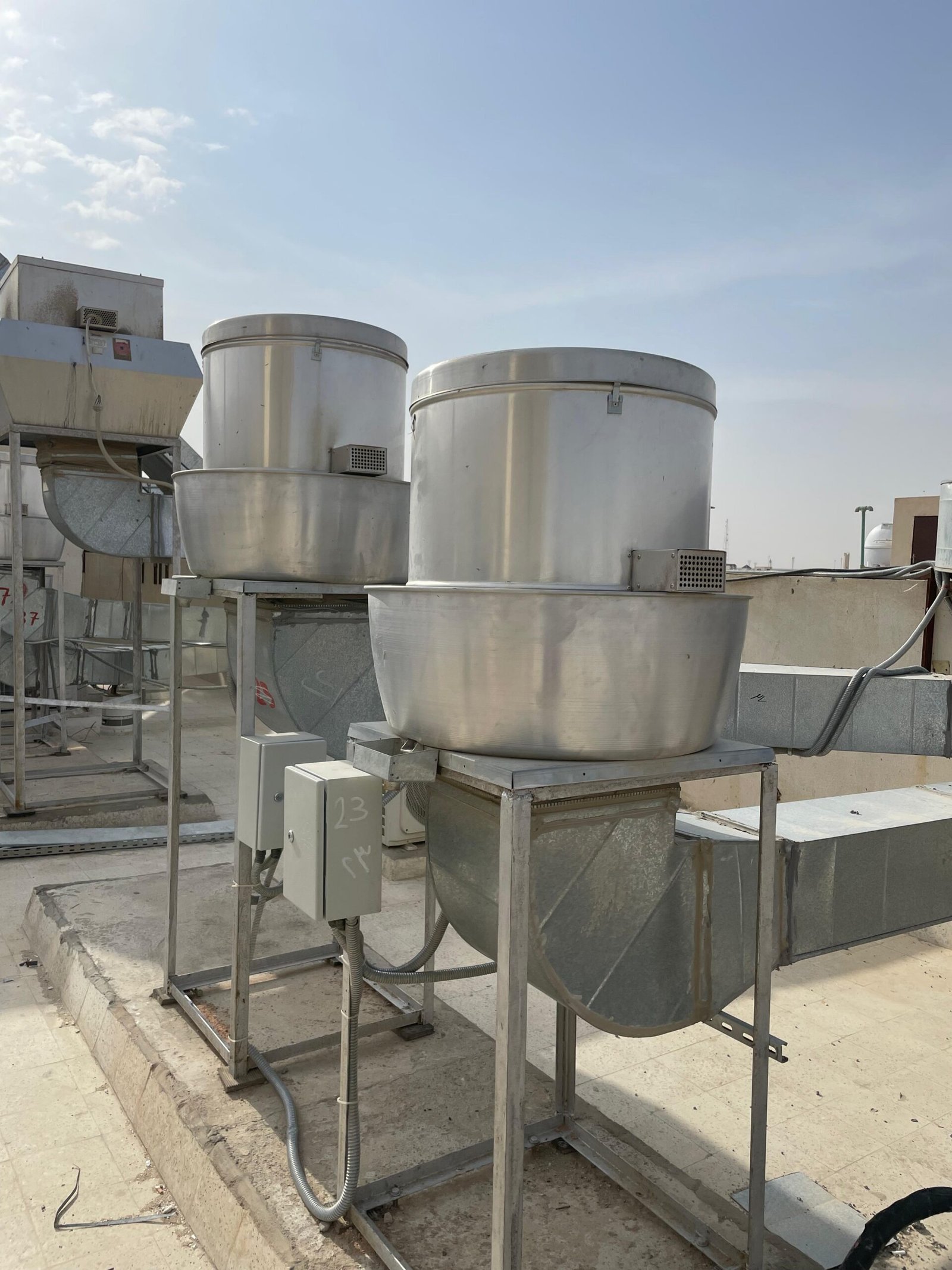 أعمال المداخن والشفط والاير فريش