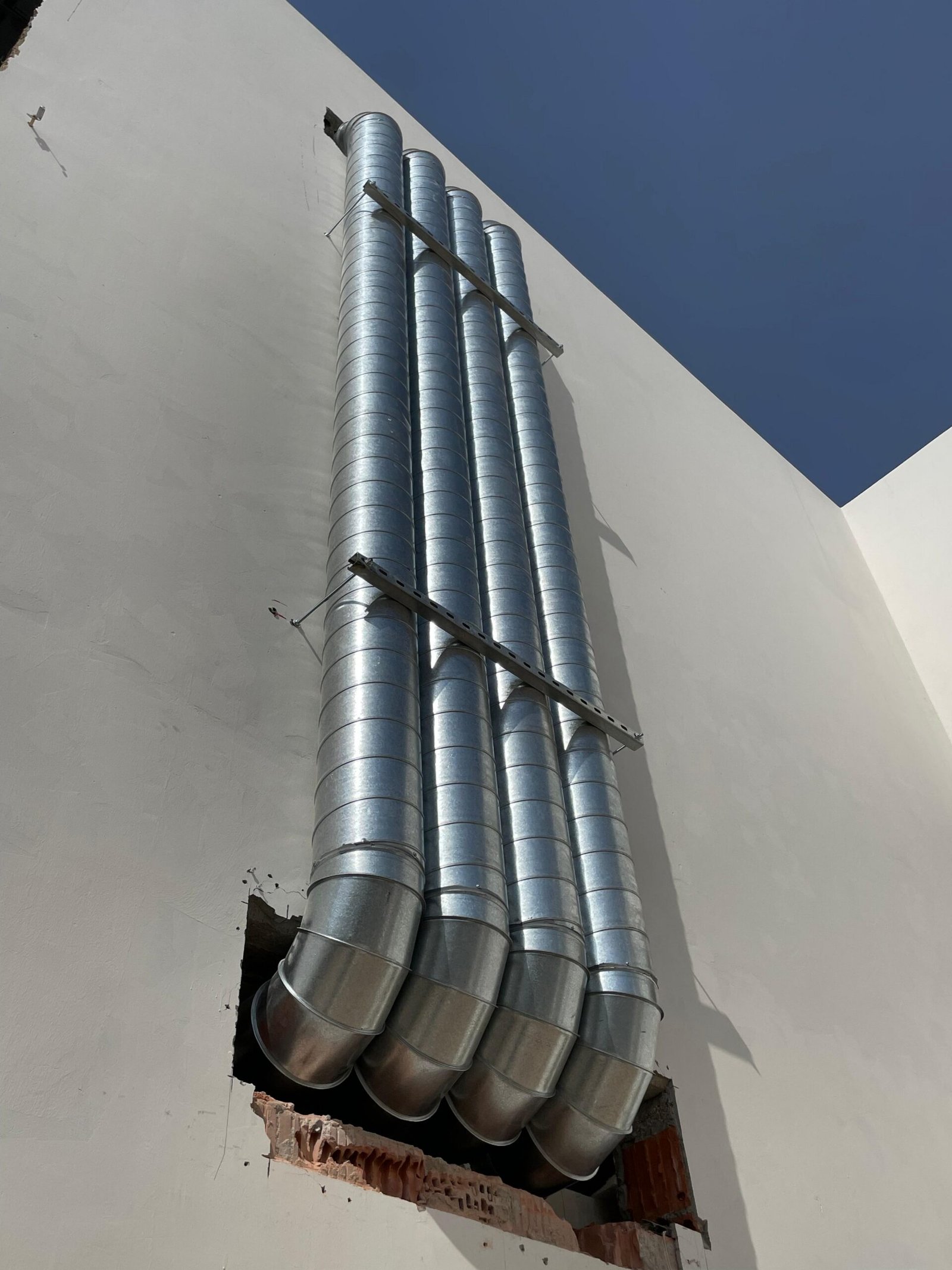 أعمال المداخن والشفط والاير فريش