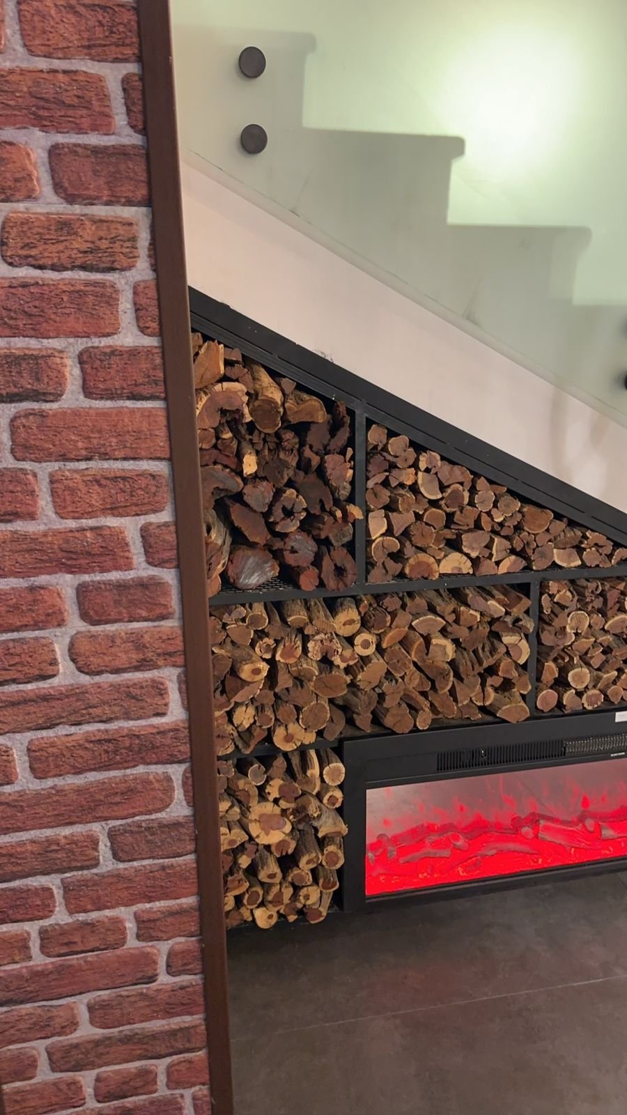 تشطيبات و تجهيزات المطاعم والكوفي شوب